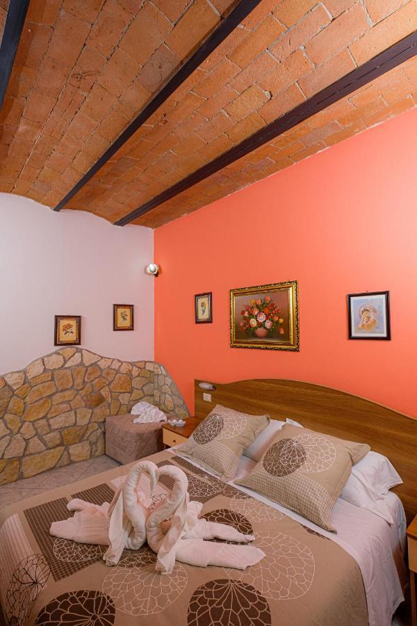 Agriturismo La Fata Grosseto Eksteriør billede